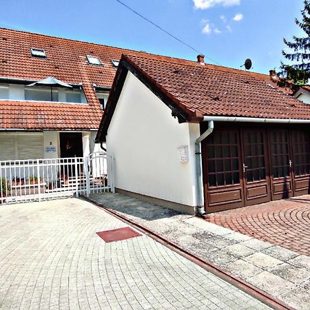 Alea Apartmanok 하르카니 외부 사진